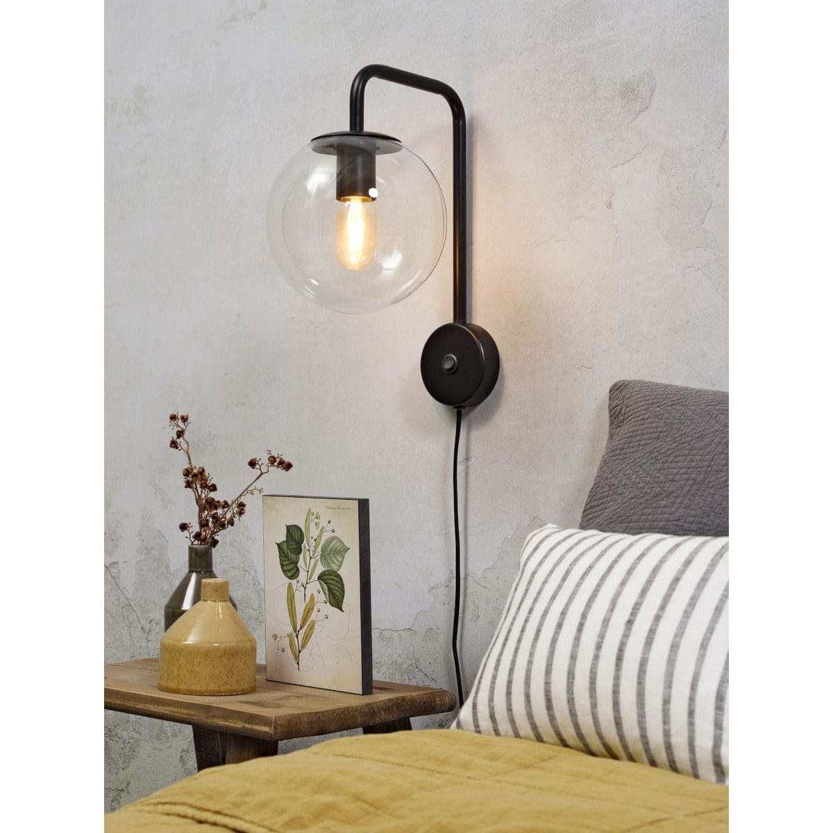 It's About RoMi Wall Lights Black Warsaw Wall Light Glass Black or Gold